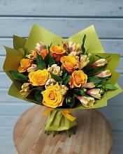 Букет цветов из:  Альстромерии и Розы в Алексеевске