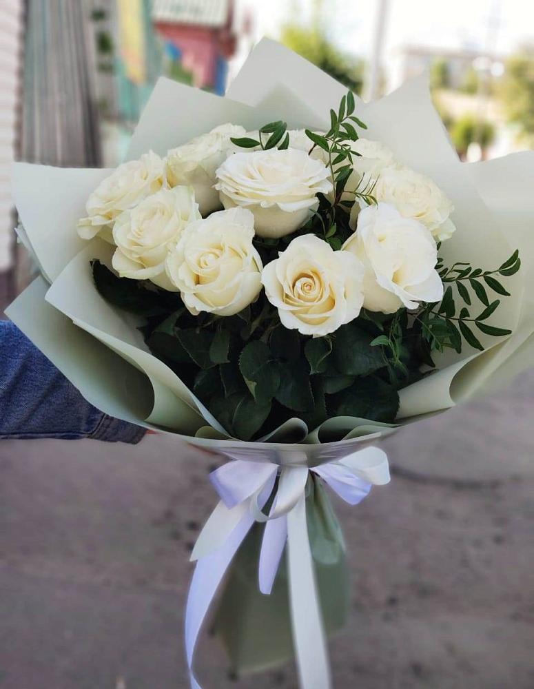 Букет Белые розы Проуд в Алексеевске