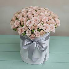 Цветочная композиция из Розы в шляпной коробке в Алексеевске