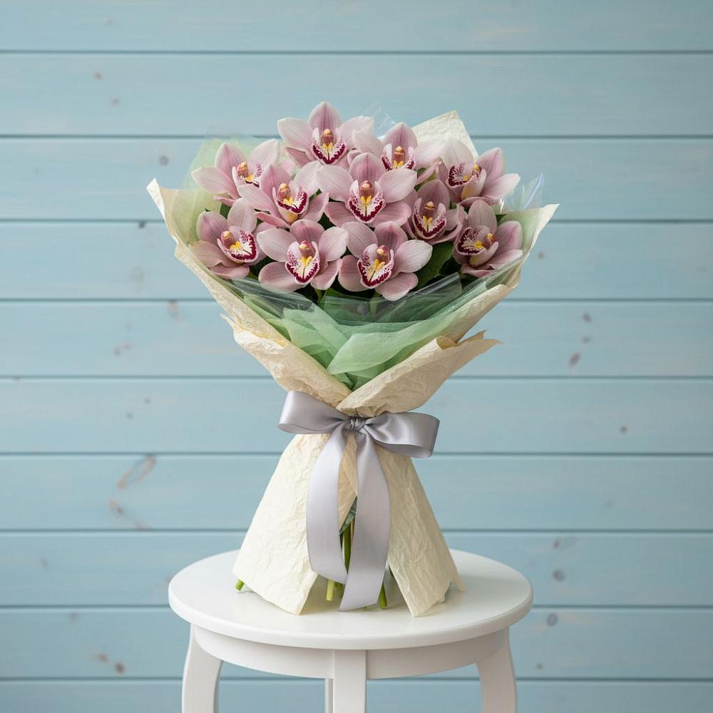 Букет цветов из: Орхидеи и Розы в Алексеевске