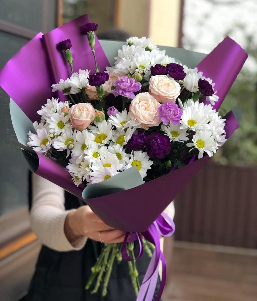 Букет цветов из: Хризантемы, Гвоздики и Розы в Алексеевске