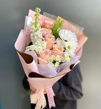 Букет цветов из:  Хризантемы и Розы в Алексеевске