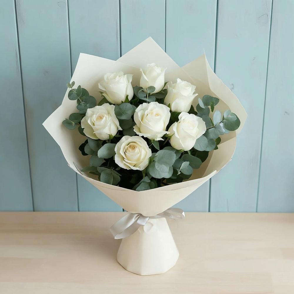 Букет Белые розы в Эвкалипте в Алексеевске