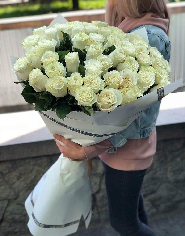 35 Белых роз в Алексеевске Букет 35 Белых роз в Алексеевске