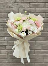Букет цветов из:  Гвоздики, Розы, Лизиантусы и Хризантемы #REPLACE_PRED# Алексеевске