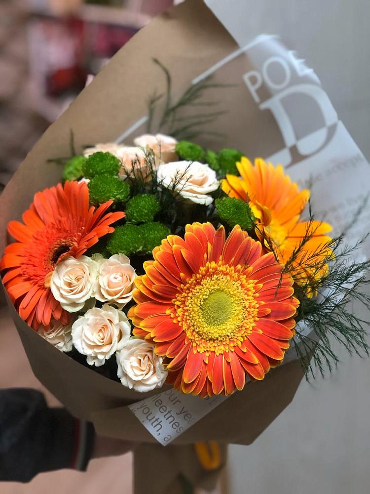 Букет цветов из: Герберы, Хризантемы и Розы в Алексеевске